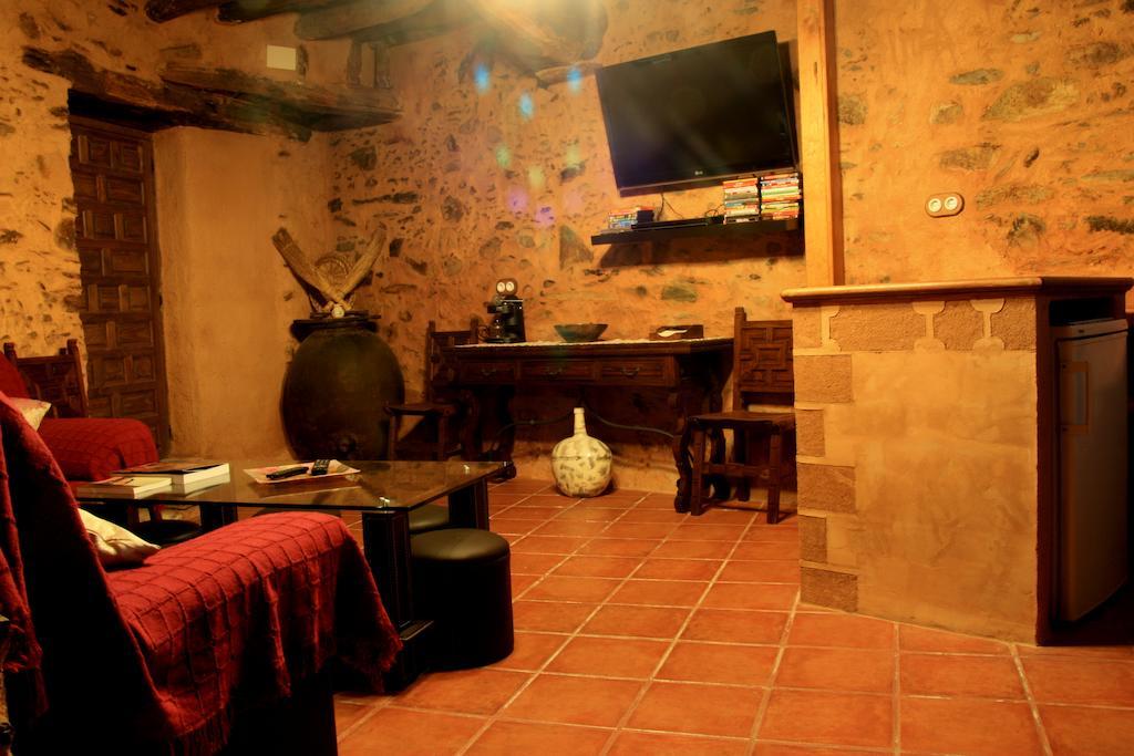 La Boticaria Casa Rural Apartamento Descargamaría Exteriör bild