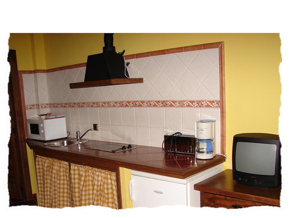 La Boticaria Casa Rural Apartamento Descargamaría Rum bild
