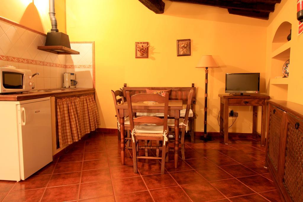 La Boticaria Casa Rural Apartamento Descargamaría Exteriör bild