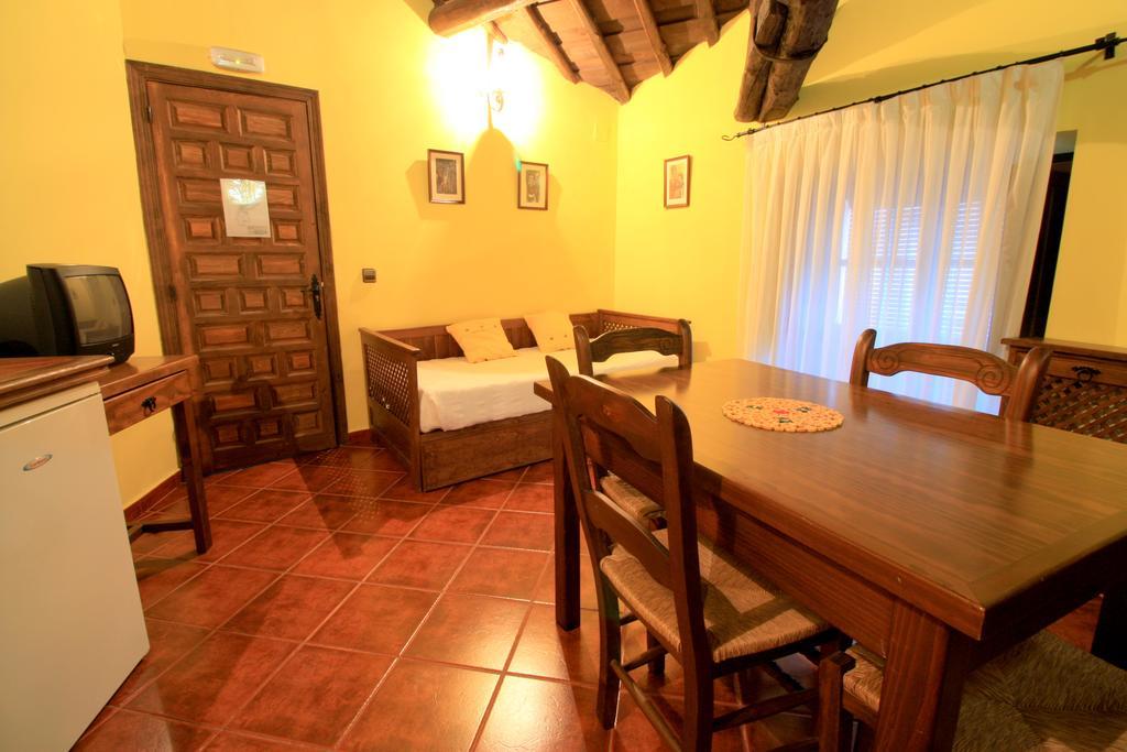 La Boticaria Casa Rural Apartamento Descargamaría Exteriör bild